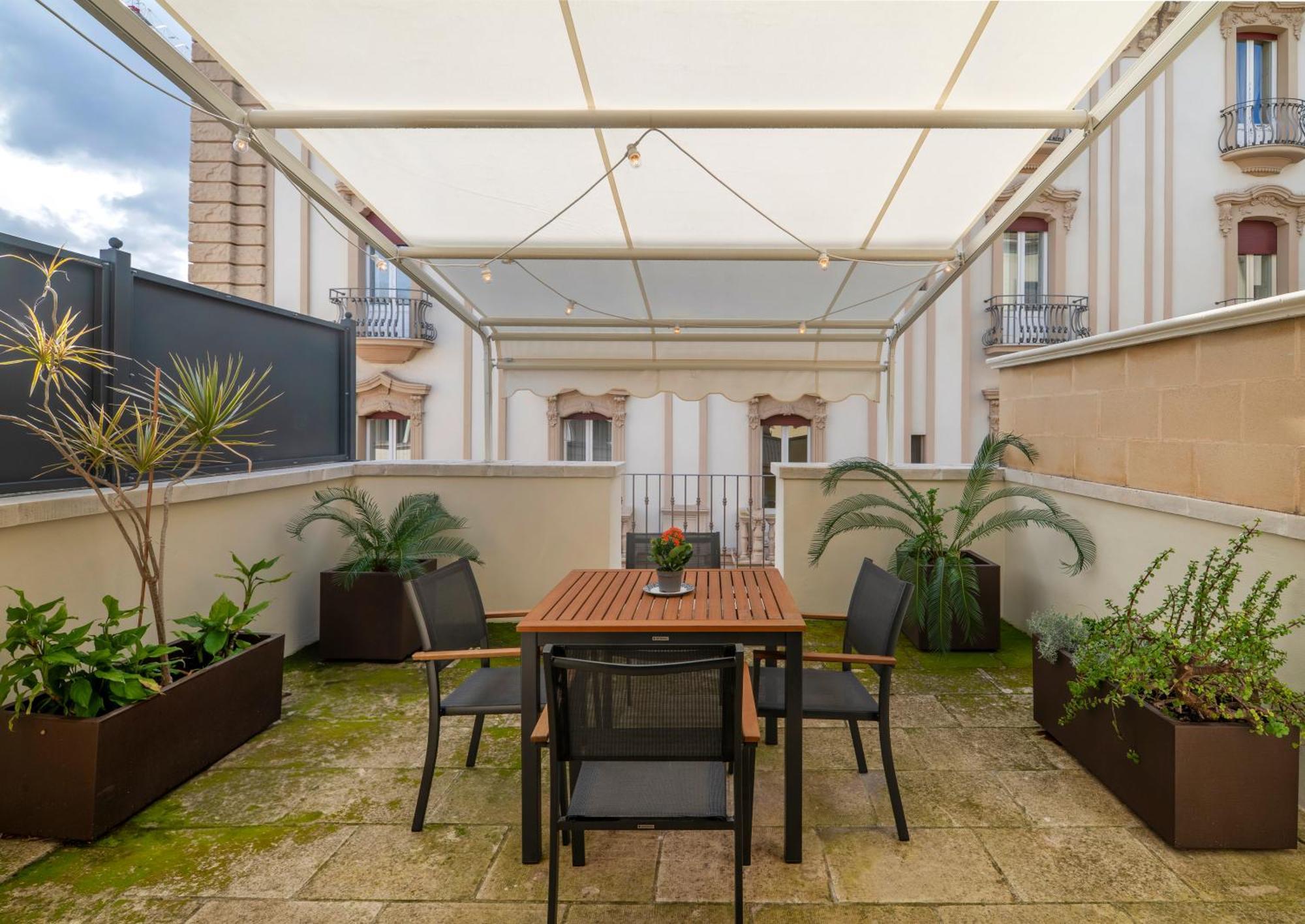Blu Mazzini 1 - Appartamento Luxury Con Terrazza Privata Lecce Exterior photo